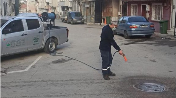 Bursa Osmangazi’de haşerelere karşı ilaçlama
