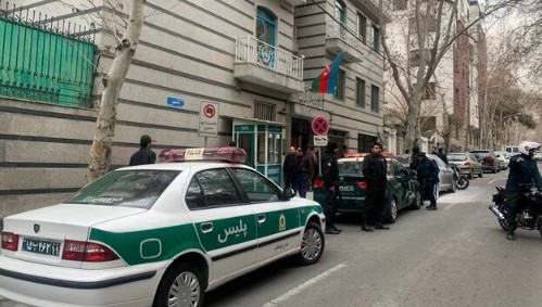 İran’daki Azerbaycan Büyükelçiliğine saldırı