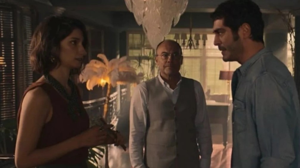 Netflix’in Şahmaran paylaşımına dizinin oyuncusu Mahir Günşiray’dan sert tepki