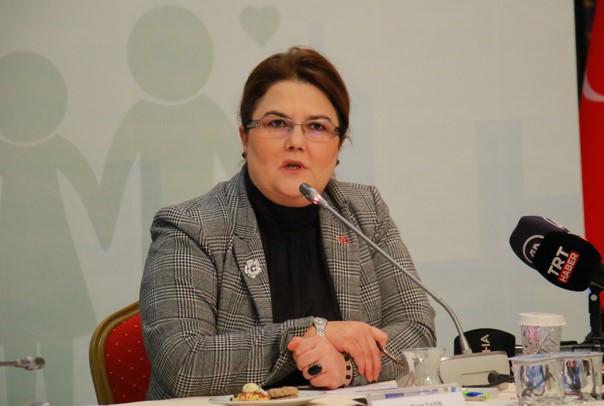 Bakan Yanık: Aile temelli çalışmaları üretiyor ve devam ettiriyoruz