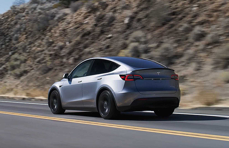 Elektrikli araçta zirve resmen değişti: Tesla, BYD’nin gerisinde kaldı