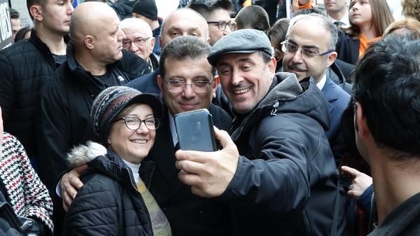 Bursa’da ‘Ekrem Başkan’ sloganları