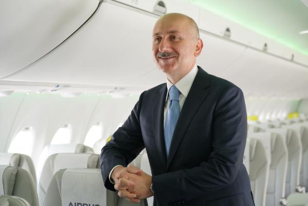 Karaismailoğlu: Havalimanlarımızda 182 milyon 334 bin yolcu ağırladık