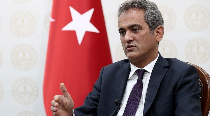 Milli Eğitim Bakanı Özer, Azerbaycanlı mevkidaşı Amrullayev ile görüştü