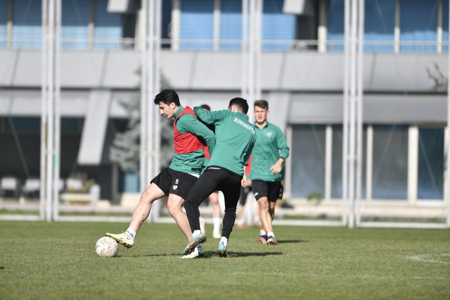 Bursaspor’da hazırlıklar devam ediyor