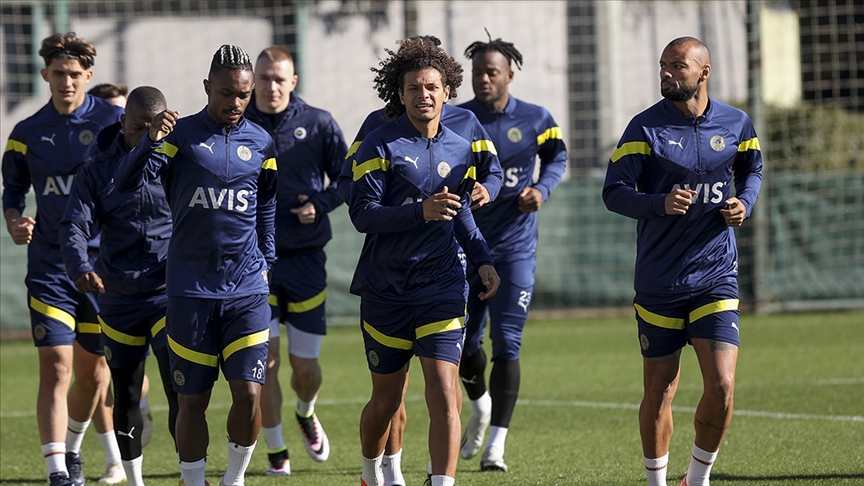 Fenerbahçe’nin, Antalyaspor maçı kamp kadrosu açıklandı
