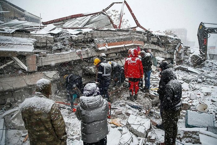 DSÖ deprem için acil durum ilan etti