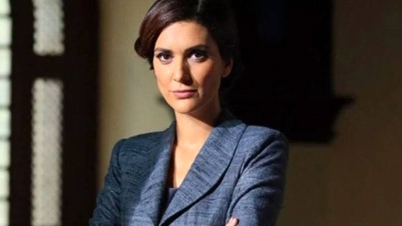 Bergüzar Korel: Maalesef hâlâ aynı ilanı paylaşmaya devam ediyorum… Bergüzar Korel: Maalesef hâlâ aynı ilanı paylaşmaya devam ediyorum…