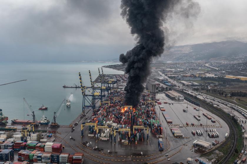 İskenderun Limanı’ndaki yangın söndürüldü