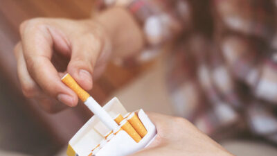 Neden sigara bağımlısı oluyoruz?