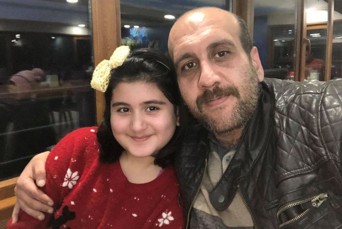 Depremzedelere ekmek üretmeye çalışırken enkaz altında kaldılar