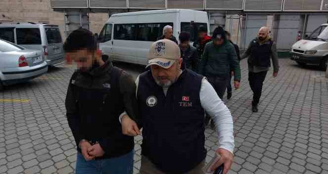 DEAŞ’tan gözaltına alınan 5 yabancı uyruklu adliyeye sevk edildi