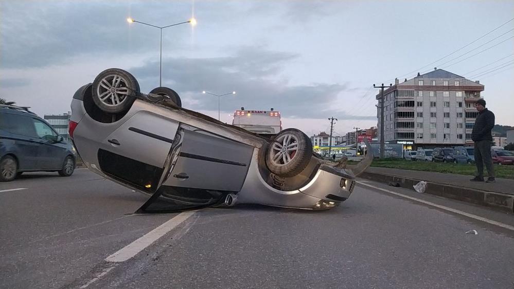 Bursa’da feci kaza! Kadın sürücü takla attı