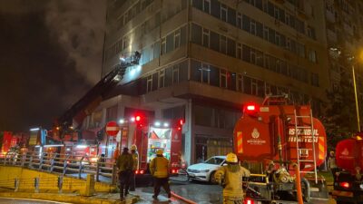 8 katlı boş binanın 2’nci katı alev alev yandı