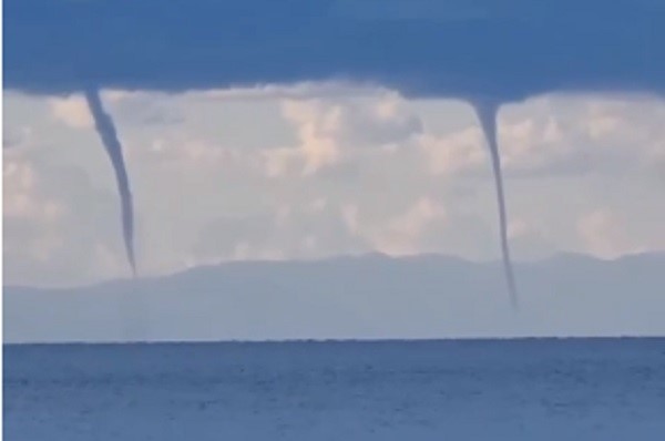 İzmir’de hortum paniği İzmir’de hortum paniği