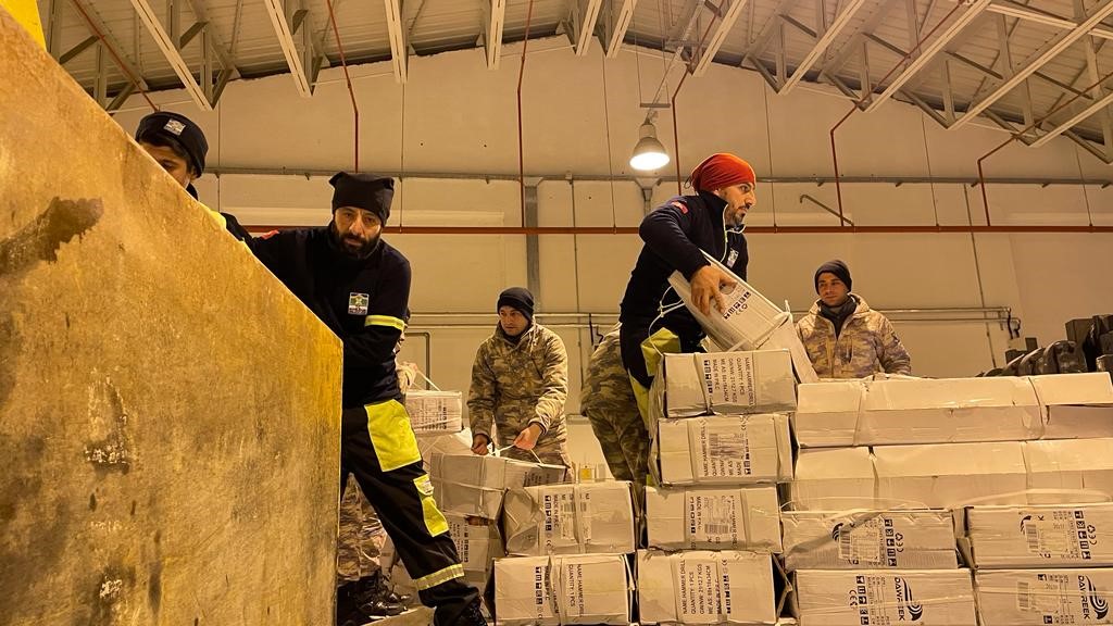 Bakanlık 250 adet iş makinesini deprem bölgesine gönderdi