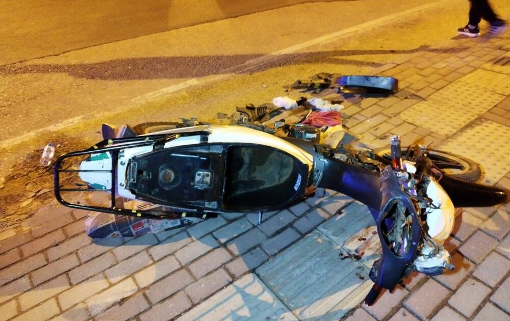 Bursa’da motosikletli iki çocuk kazada ölümden döndü