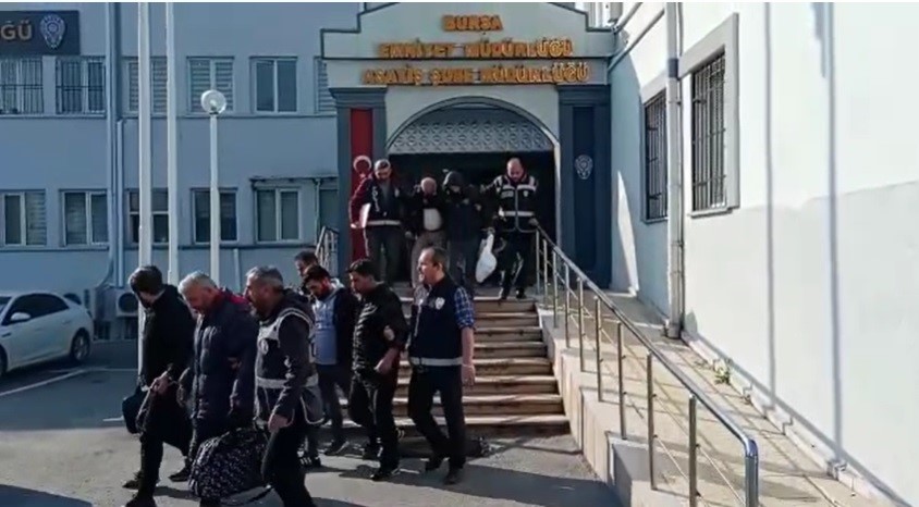 Bursa polisinden dev operasyon! Çok sayıda gözaltı var