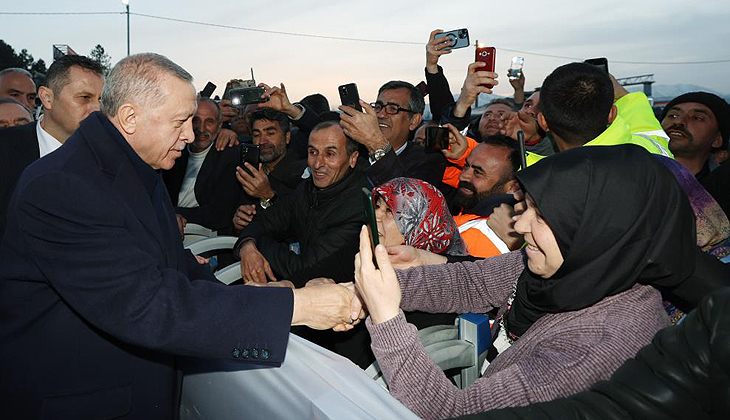 Erdoğan, Doğanşehir’de konteyner kenti ziyaret etti