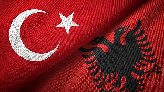 Arnavutluk’ta Türkiye için ulusal yas ilan edildi