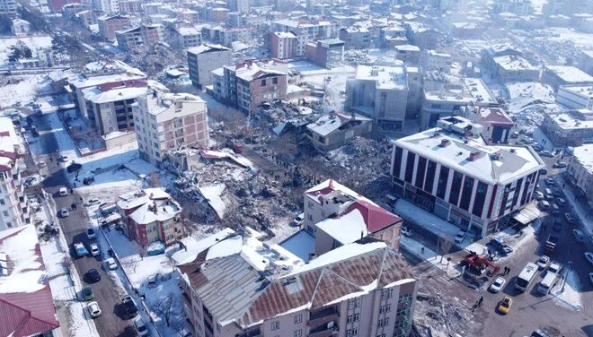 Kahramanmaraş’ta yıkılan binalarla ilgili soruşturma başlatıldı
