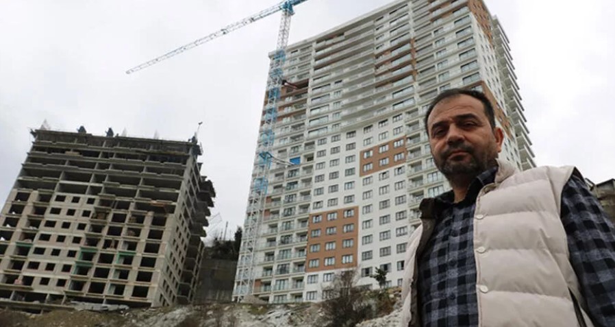 Yaptığı 24 katlı binayla sosyal medyanın gündemine oturdu