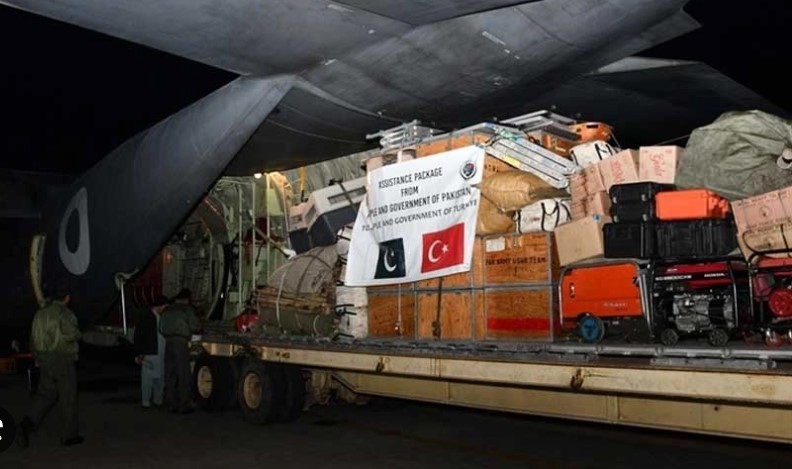 Pakistan’dan Türkiye ve Suriye’ye 2 yardım uçağı Pakistan’dan Türkiye ve Suriye’ye 2 yardım uçağı