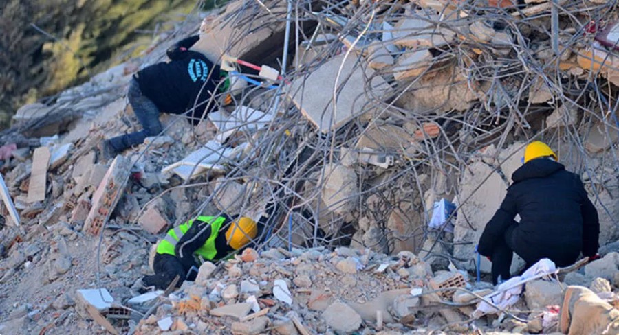 Gaziantep’te yıkılan binalarla ilgili soruşturma