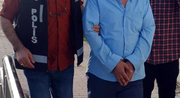 Sığınmacılara yönelik nefret sloganı atan 16 kişiye gözaltı Sığınmacılara yönelik nefret sloganı atan 16 kişiye gözaltı