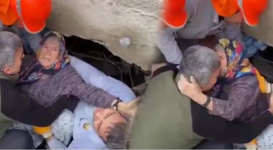 Enkazdan çıkarıldığı an ekiplere sarıldı! ‘Yavrularım, çocuklarım’
