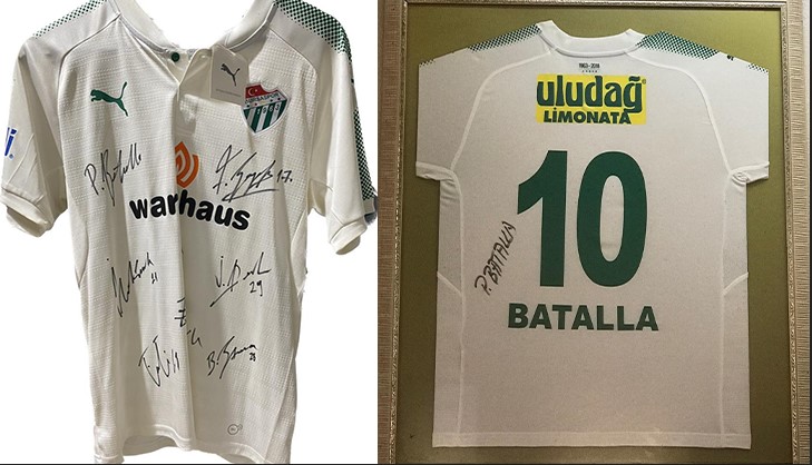 Her şey afetzedeler için… Bursaspor taraftarı efsane formalarını satıyor