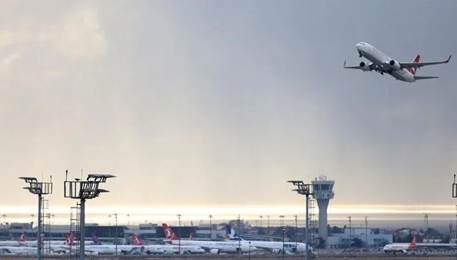 Sabiha Gökçen’de kar önlemi: Uçuşlar azaltılıyor Sabiha Gökçen’de kar önlemi: Uçuşlar azaltılıyor