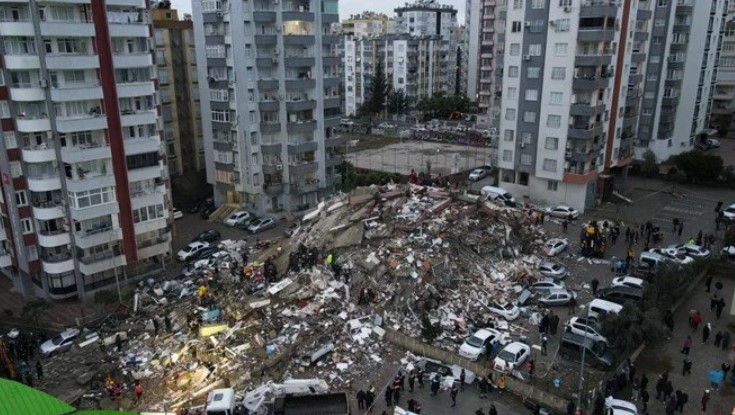Depremin ardından siyasilerden taziye mesajları