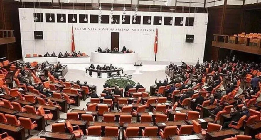 TBMM çalışmalarına bir hafta ara verdi
