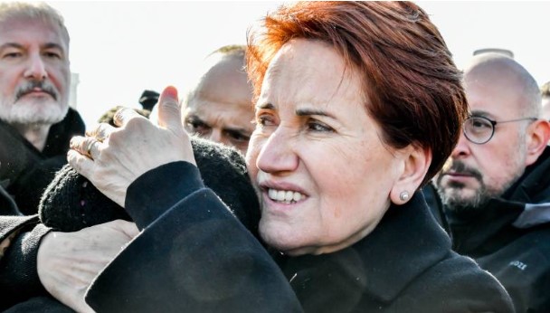 Akşener: Ailelerin KYK’ya yerleştirilmesi de, okulların kapanması da doğru değil!