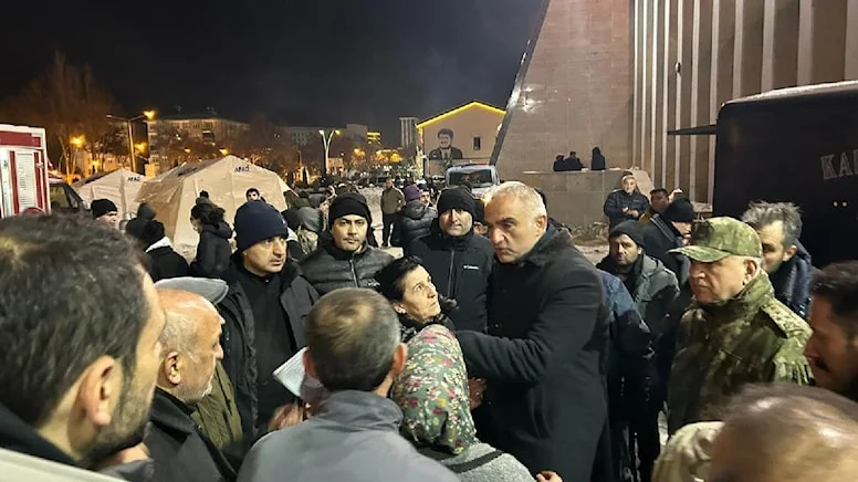 Bakan Mehmet Nuri Ersoy ölümden döndü