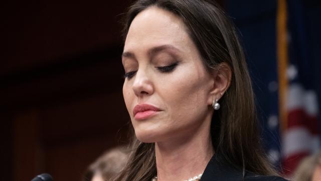 Angelina Jolie’den depremzedelere destek çağrısı
