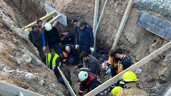Malatya’da işçiler göçük altında kaldı!
