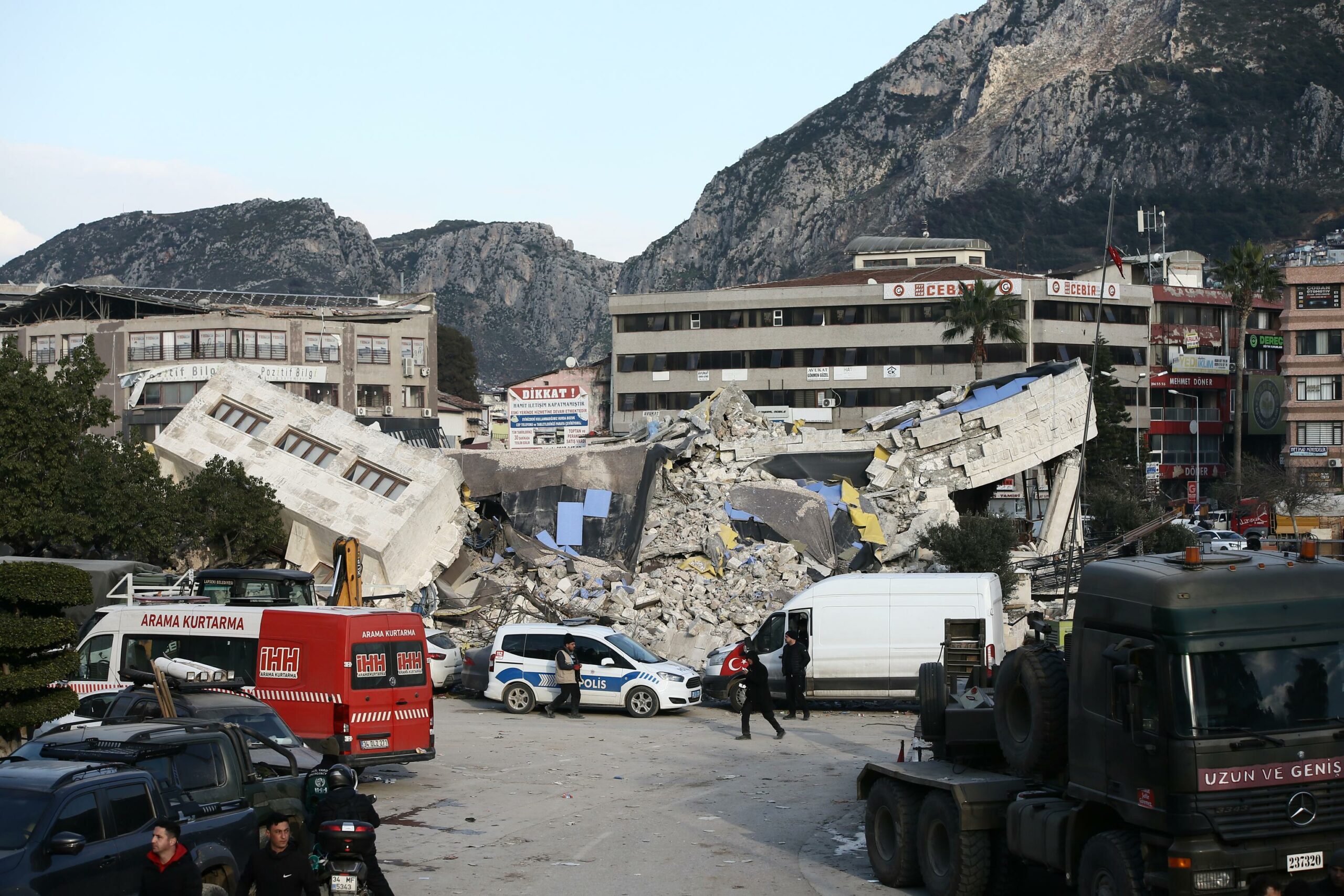 YSK’dan deprem bölgesinde inceleme: Seçime engel durum var mı?