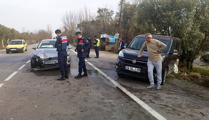 Depremzede aile Bursa’da kaza yaptı: 4 yaralı