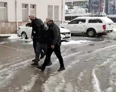 Firari FETÖ hükümlüsü, operasyonla yakalandı Firari FETÖ hükümlüsü, operasyonla yakalandı