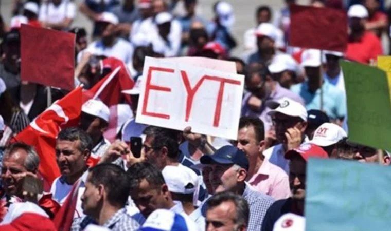 Deprem bölgesindeki EYT’lilere ek süre