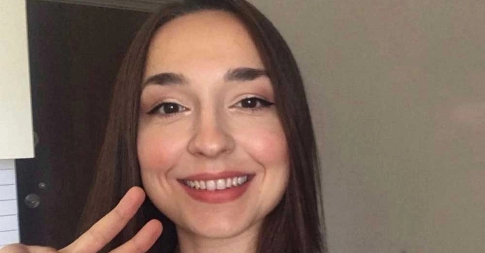 Depremde hayatını kaybeden genç öğretmene veda