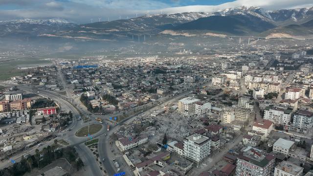 Deprem bölgesindeki sanayi yapılarının hasarları incelenecek