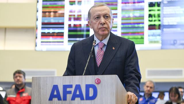 Cumhurbaşkanı Erdoğan: Ne olur benim vatandaşım engellemesin!