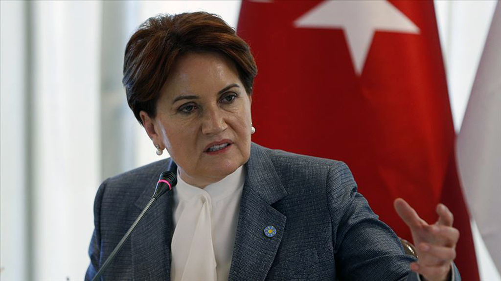 Akşener’den Sinan Ateş’in ailesine ziyaret!