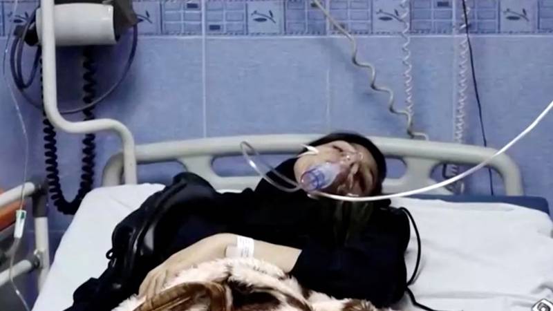 İran’da yeni vakalar! Onlarca kız öğrenci daha zehirlendi