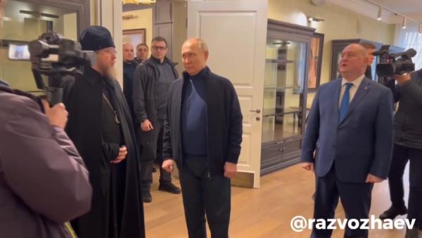 Putin, Kırım’da