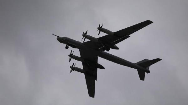 Rus bombardıman uçaklarından 7 saatlik uçuş Rus bombardıman uçaklarından 7 saatlik uçuş