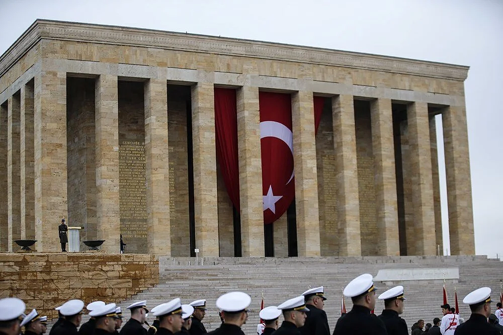 Anıtkabir’de 18 Mart Şehitleri’ni anma töreni